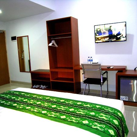 بانجارماسين Hotel Delima المظهر الخارجي الصورة