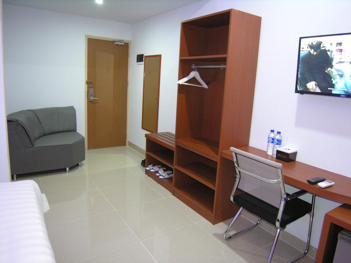 بانجارماسين Hotel Delima المظهر الخارجي الصورة