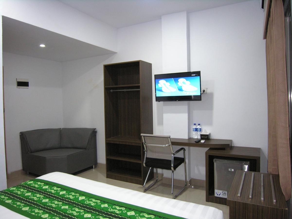 بانجارماسين Hotel Delima المظهر الخارجي الصورة