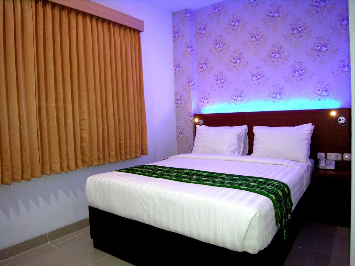 بانجارماسين Hotel Delima المظهر الخارجي الصورة